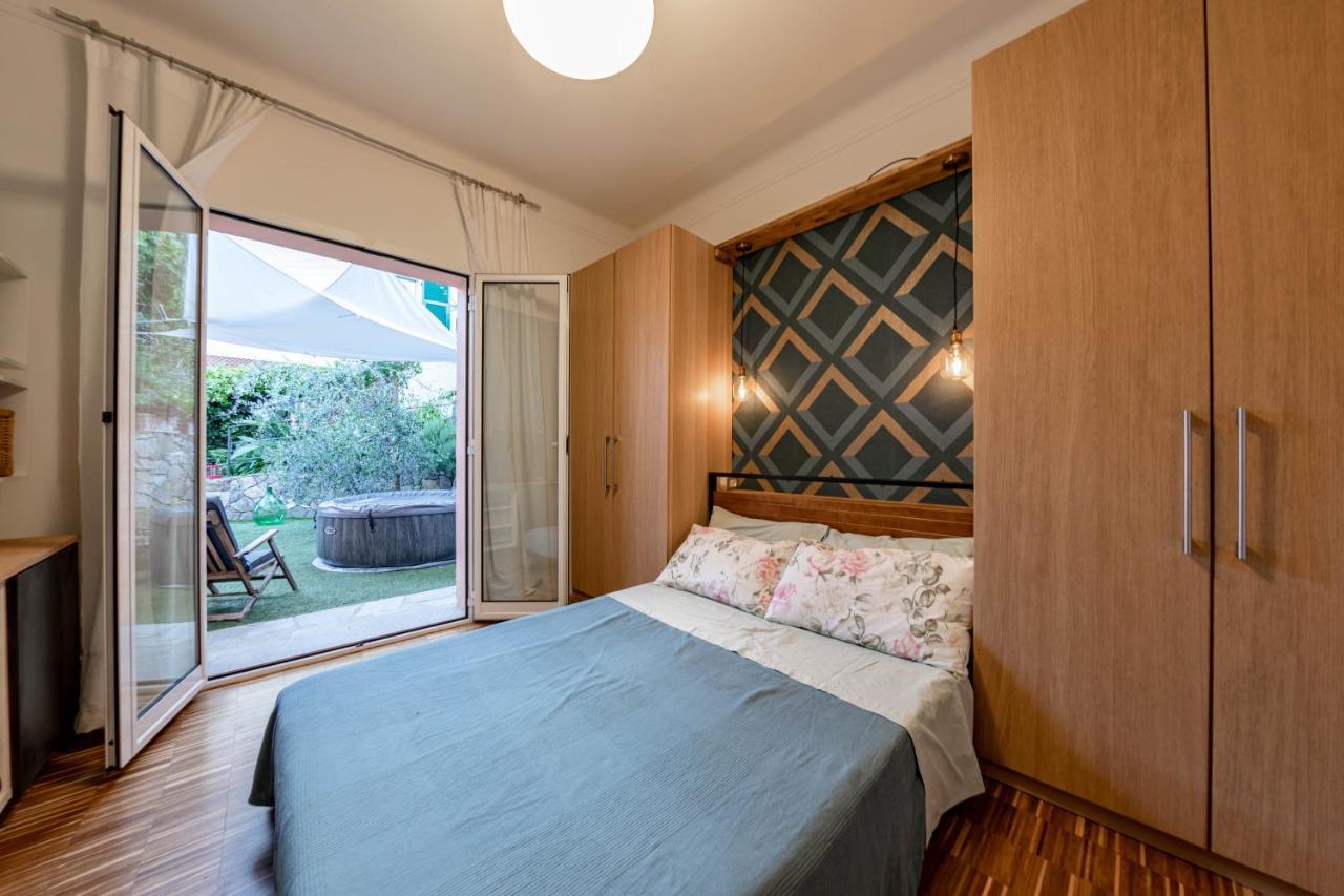 H11 Country Lux - Jacuzzi - Sanremo - Garden Apartment ภายนอก รูปภาพ